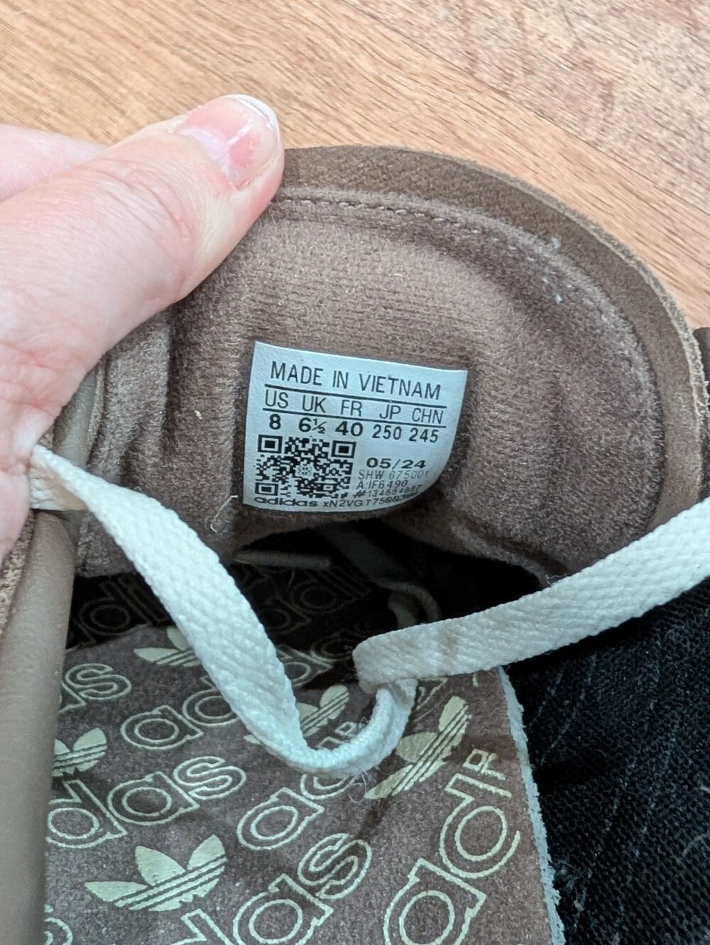 NWOT Adidas Handball Spezial Sneakers in Earth Strata - Picture 7 of 11